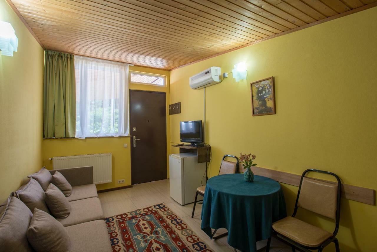 Accent Hotel Tbilisi Zewnętrze zdjęcie